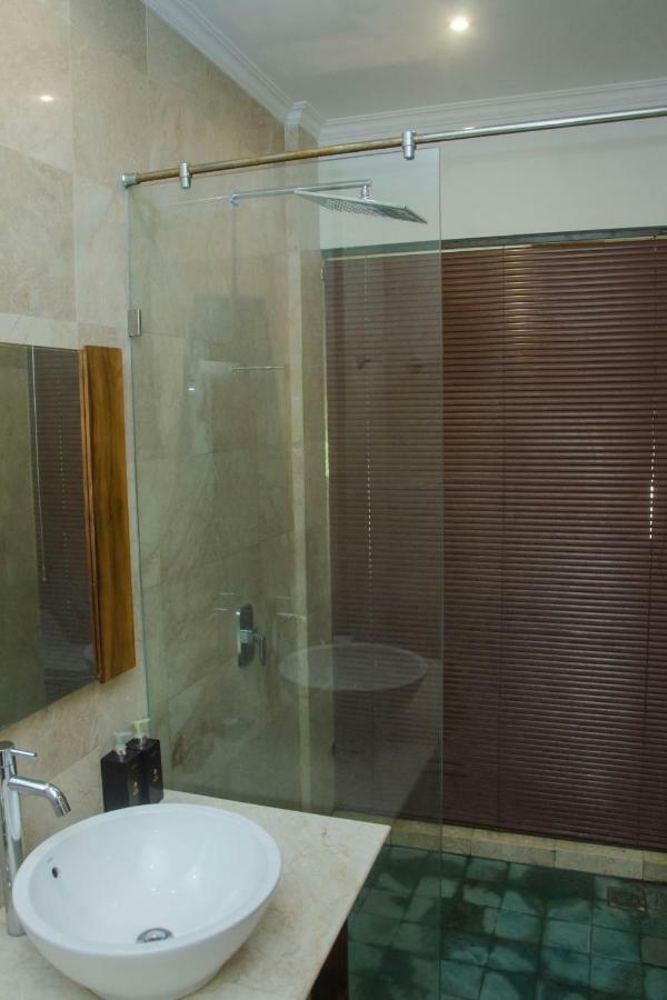 Deluxe Zweibettzimmer mit Poolblick